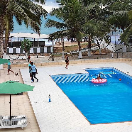 Ellisa Hospitality And Spa Hotel Accra Eksteriør billede