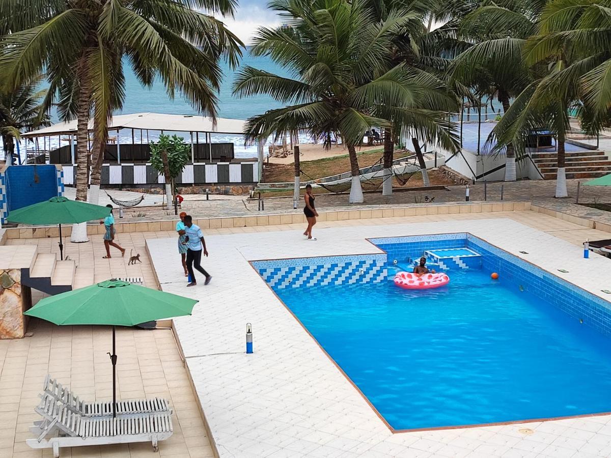 Ellisa Hospitality And Spa Hotel Accra Eksteriør billede