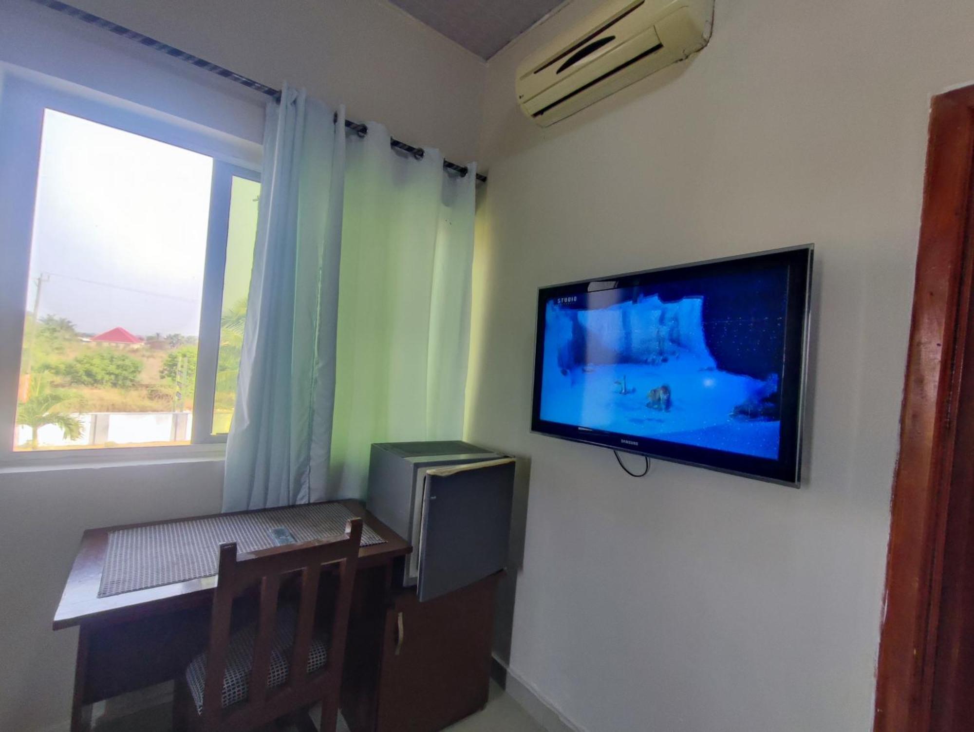 Ellisa Hospitality And Spa Hotel Accra Eksteriør billede