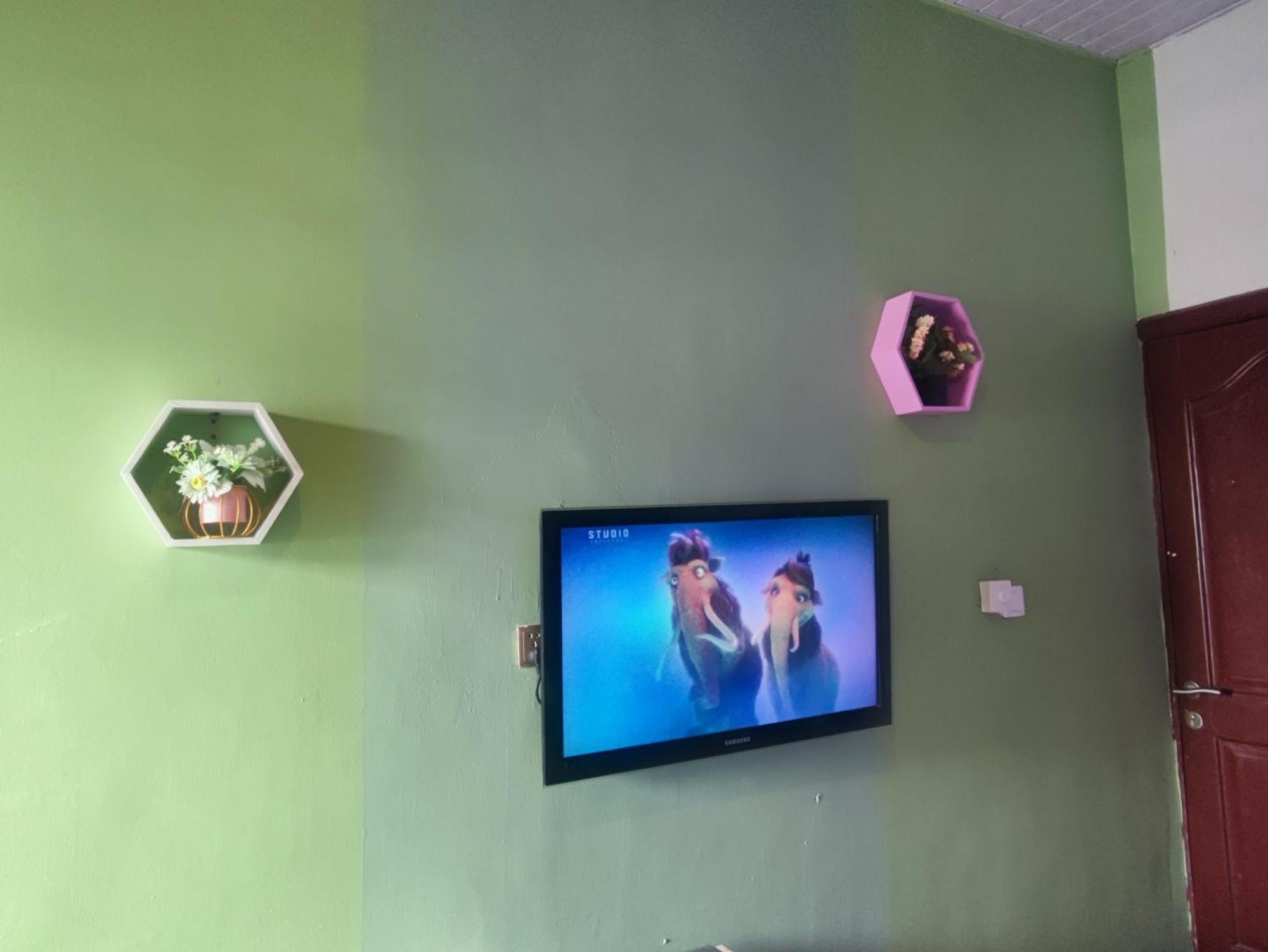 Ellisa Hospitality And Spa Hotel Accra Eksteriør billede