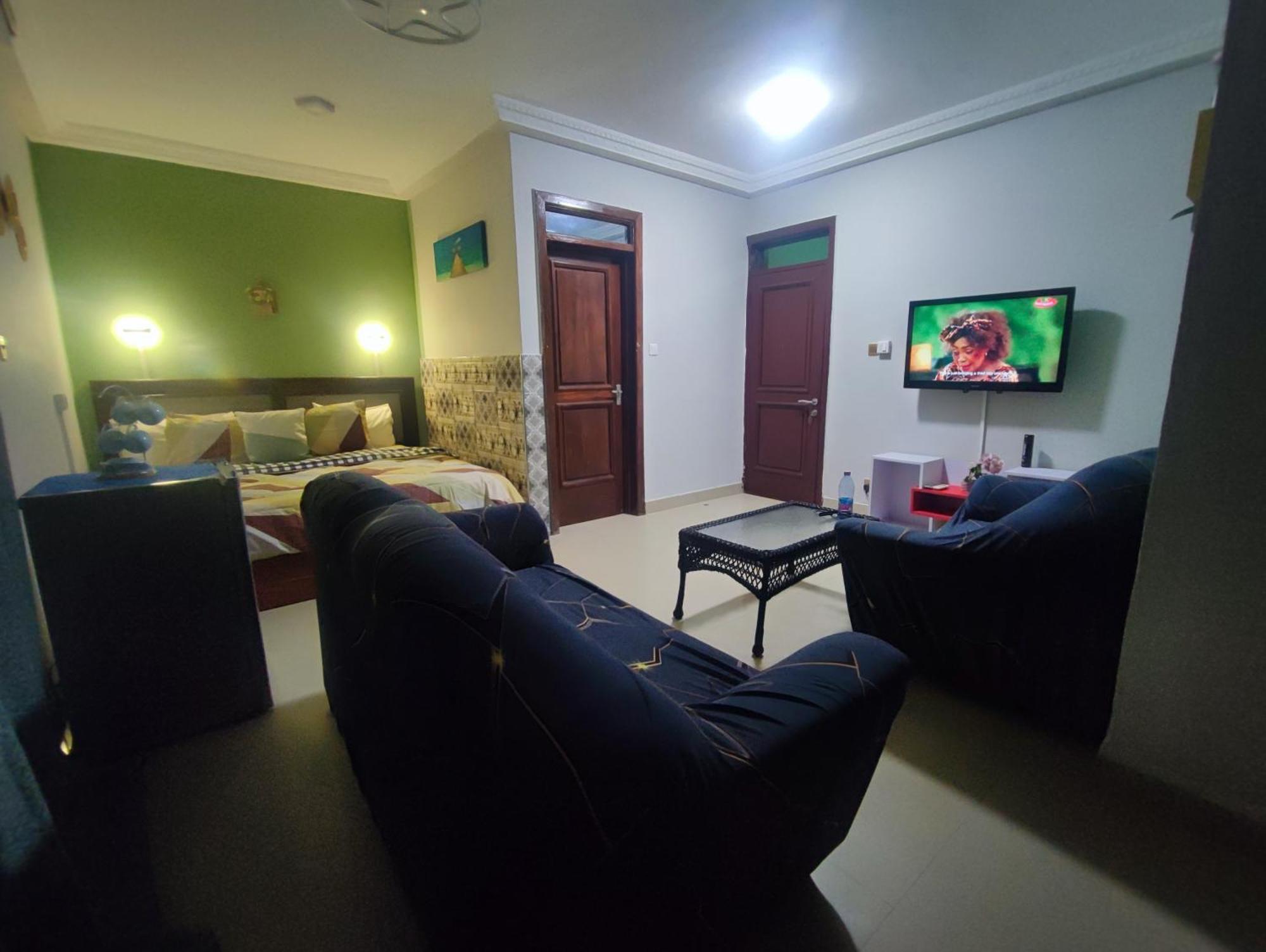 Ellisa Hospitality And Spa Hotel Accra Eksteriør billede