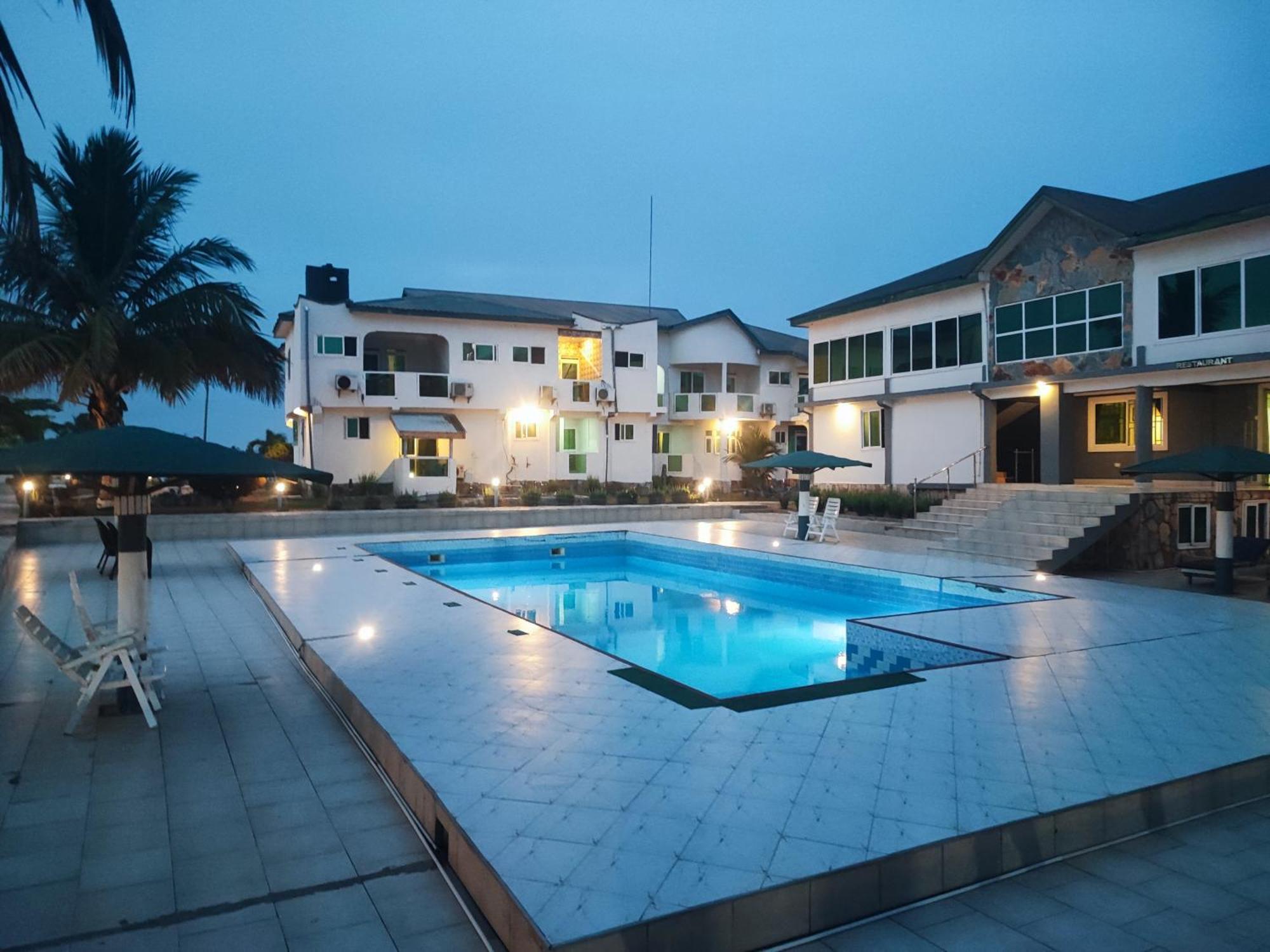 Ellisa Hospitality And Spa Hotel Accra Eksteriør billede