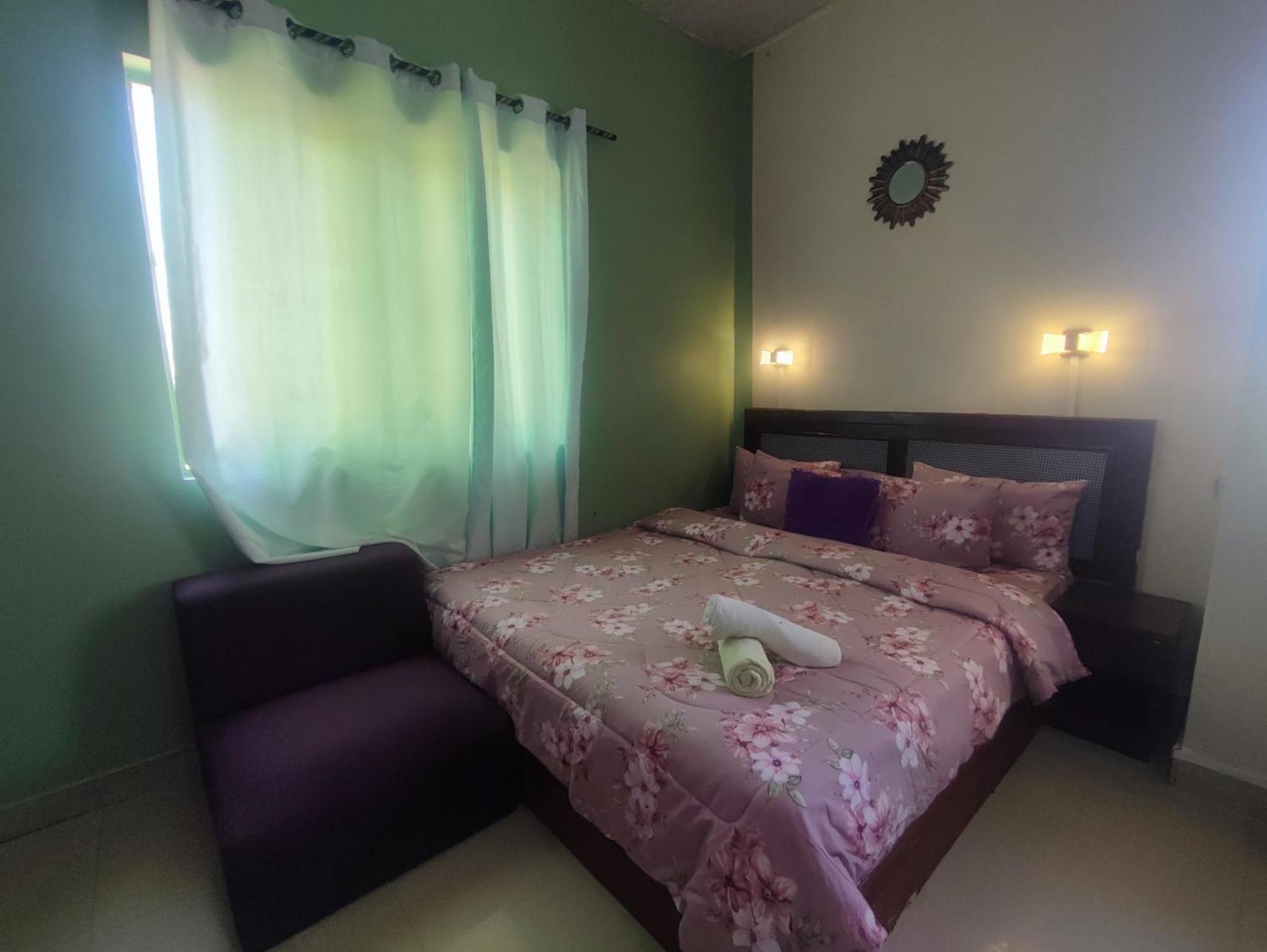 Ellisa Hospitality And Spa Hotel Accra Eksteriør billede